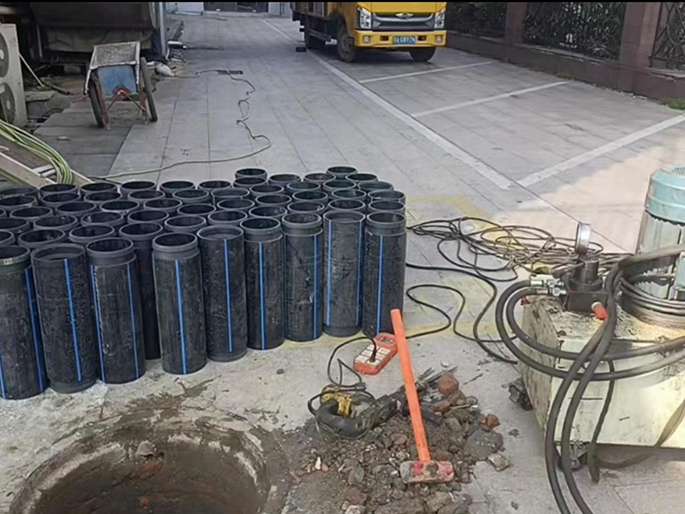 莲池PE置换管厂家 DN315置换管 非开挖管短管置换